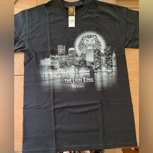 Lion King short sleeve tee shirt, NWT